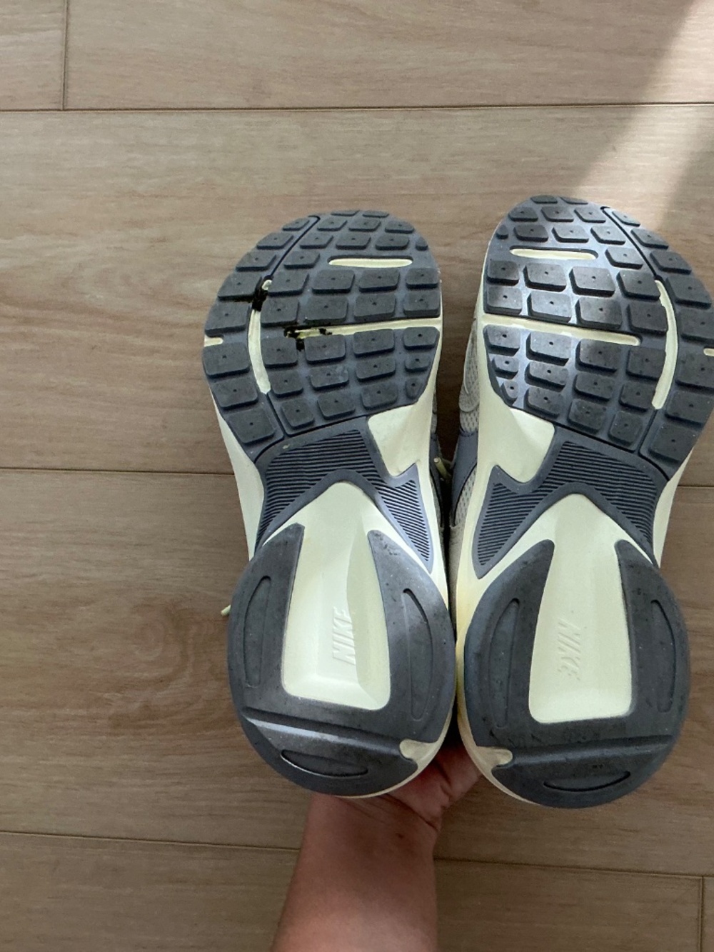Nike AL8 - Picture 3 of 5